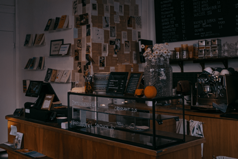 Verkaufstresen im Büchercafé Kapitel Drei.